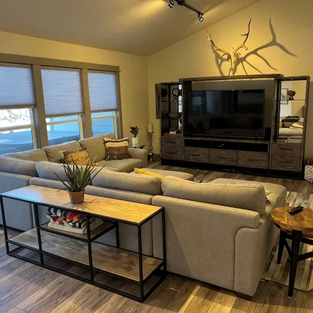 Updated Luxury Golf CourseTownhome