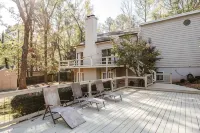 A Spacious Place for Everyone. Sanford Stadium, Downtown and Dining So Close! - balcony