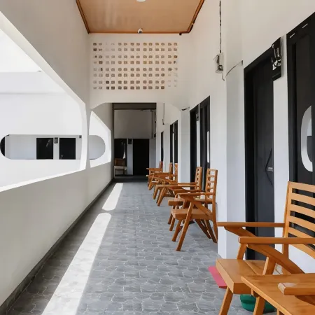 Urbanview Hotel Syariah at Glory Guest House Kota Baru