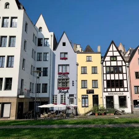 Altstadthotel Hayk am Rhein