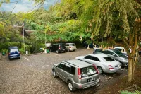 Kampung Sampireun Resort & Spa - parking