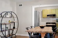 Beautiful 2-bedroom house with AC and fast WiFi in Belleville - Wifi