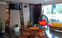 Deivan Hotel