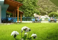 Asterias Hotel - 2-Star
