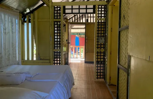 老單詞海濱小屋酒店