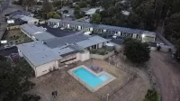 Golden Hills Motel
