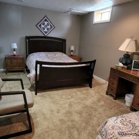 3-bedroom apartment in marvelous Goshen with WiFi, AC