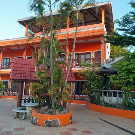 Houayxai Riverside Phonevichith Hotel