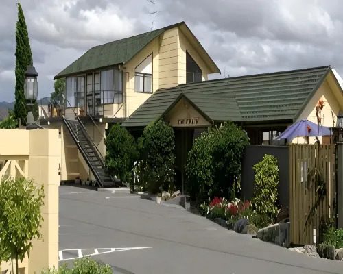 Colonial Motel Hotels in Blenheim