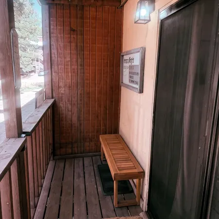 Cozy 2/2.5 Condo-Close to Lifts-Walk or Ride Shuttle Route-WiFi-Family Friendly