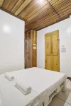 Pallet Homes - Ledesco - balcony