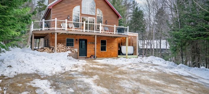 15 Guest Chalet with Sauna and Hot Tub - Bunk Room - 4 minutes to Sunday River Hotels in Bethel
