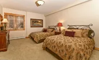 Luxury Home, Family Friendly, 4900 Sq Foot, 6 BR Ski in/Out! - ジャグジー
