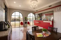 Big A Motel & Suites Near Disneyland Orange County