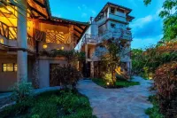 Tombo House Hotel a 