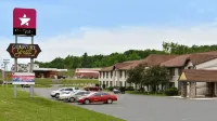 Travelodge by Wyndham Ishpeming/Marquette - parking