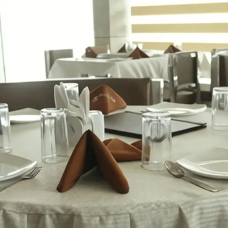 Hotel Luxura