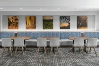 Fairfield Inn & Suites Calhoun - Frühstück