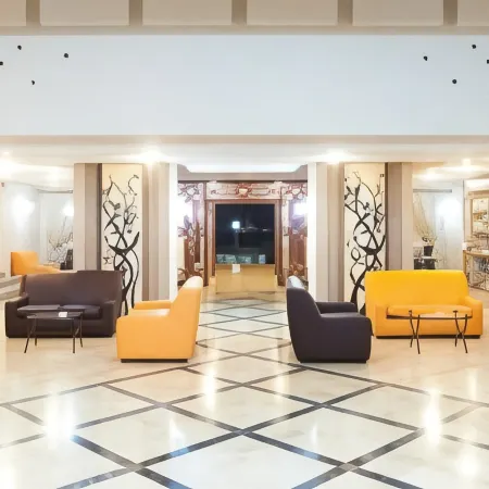 Le Zenith Hotel