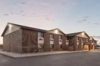 Super 8 by Wyndham Perham - Pet friendly