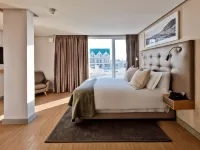 Krystal Beach Hotel Hotels near Koop Sentrum