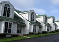 The Townhouses - Resorts
