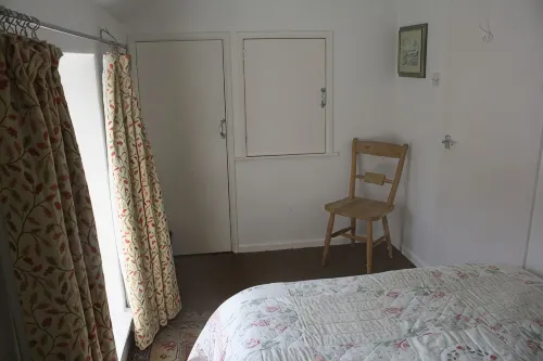 Compact traditional cottage - Coastal Village of Treen - 2-Star