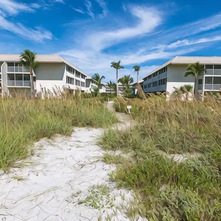 Tropical 2 Br/ 2 Ba, 77 Steps to Beach Unit #304/ 20% Discount / Dogs Welcome!