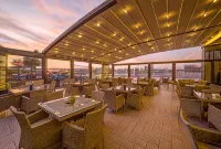 Golden Tulip Al Khobar Suites