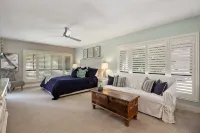 Highly Upgraded 2 Bedroom 2.5 Bath Condo Located in Gated Complex On the Bluff - 3-Star