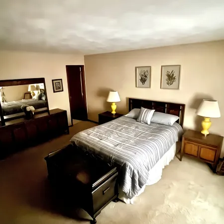 Family Friendly 4 Bedroom House Near Penn State University
