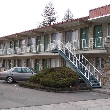 Royal Motor Inn