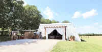 Farmhome on 80 acres, Fire Pit, Close to UCM, Whiteman AFB, Kansas City, Pets OK - Boutique