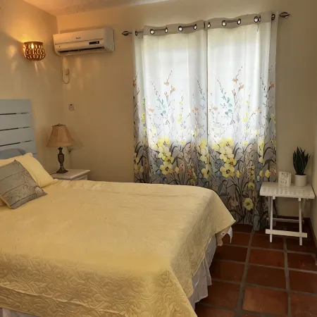 Winter/Spring Bookings! Anidele Spice - 1BR in Historic Holetown near Beach/Pool