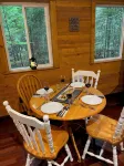 Cozy private 1 Bedroom & Loft cabin in the forest. Rustic with Modern features. - Homestays