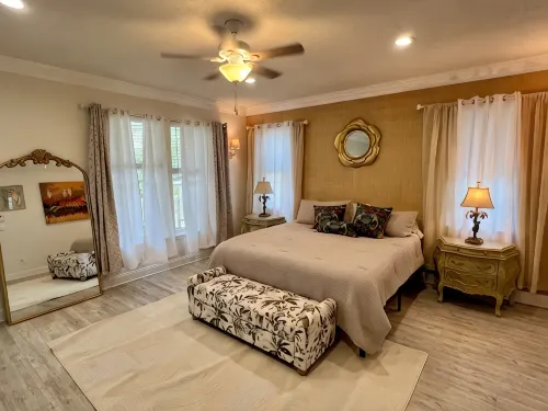 Gorgeous home in Vilano.  Situated btwn Beach  & Public boat launch with pool - balcony