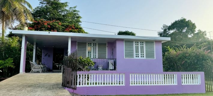 Purple Sunset - Walk to Malecon & Beaches Hotels in Vieques