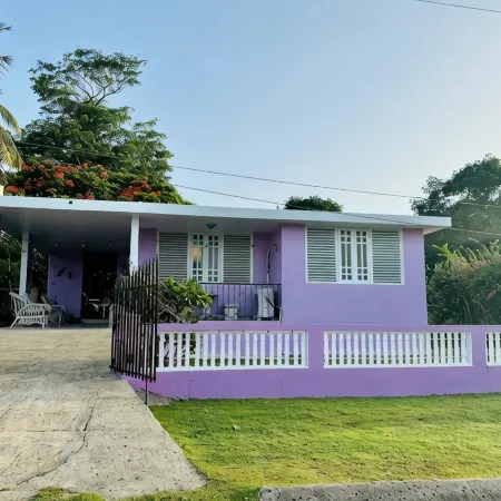 Purple Sunset - Walk to Malecon & Beaches