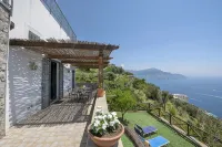 Casa NENNO with garden-solarium and beautiful view of the sea and the coast - 3-Star