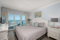 Oceanfront Obx Condo, Top Floor, Walk-in Shower and Patio - 4-Star