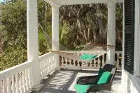 Rhett House