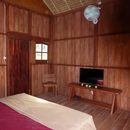Shibui Garden Bungalows and Restaurant