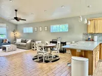 Cozy and quiet Detached unit 1 bedroom in Beaverton area