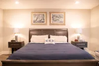 The 15th Fairway Cottage - water view close to beach & downtown Ocean Springs! - Homestays