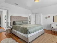 The Cushman House A: Unit A near 6th Ave UPS UW Ruston - مطابخ