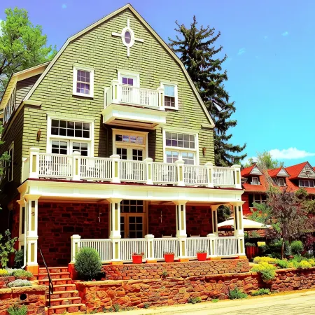 The Heart of Manitou Springs. Award-winning. Luxurious. Romantic. 2nd Floor East