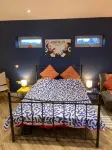 The Funky Pigsty-An adventure pet friendly paradise, Situated in the Wye Valley! - Wifi