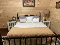 Tubbs’ Country Cabin