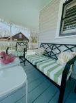 Charming Victorian Bike to Shops, Mins to Antiques & Wedding Venues - 4-Star