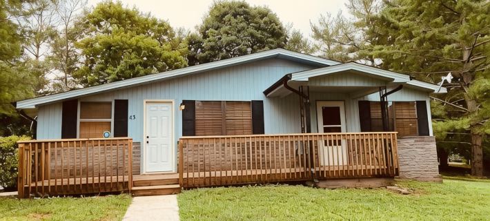 Kellerman’s at Villager-Pool, Resort Dock Hotels in Pulaski County